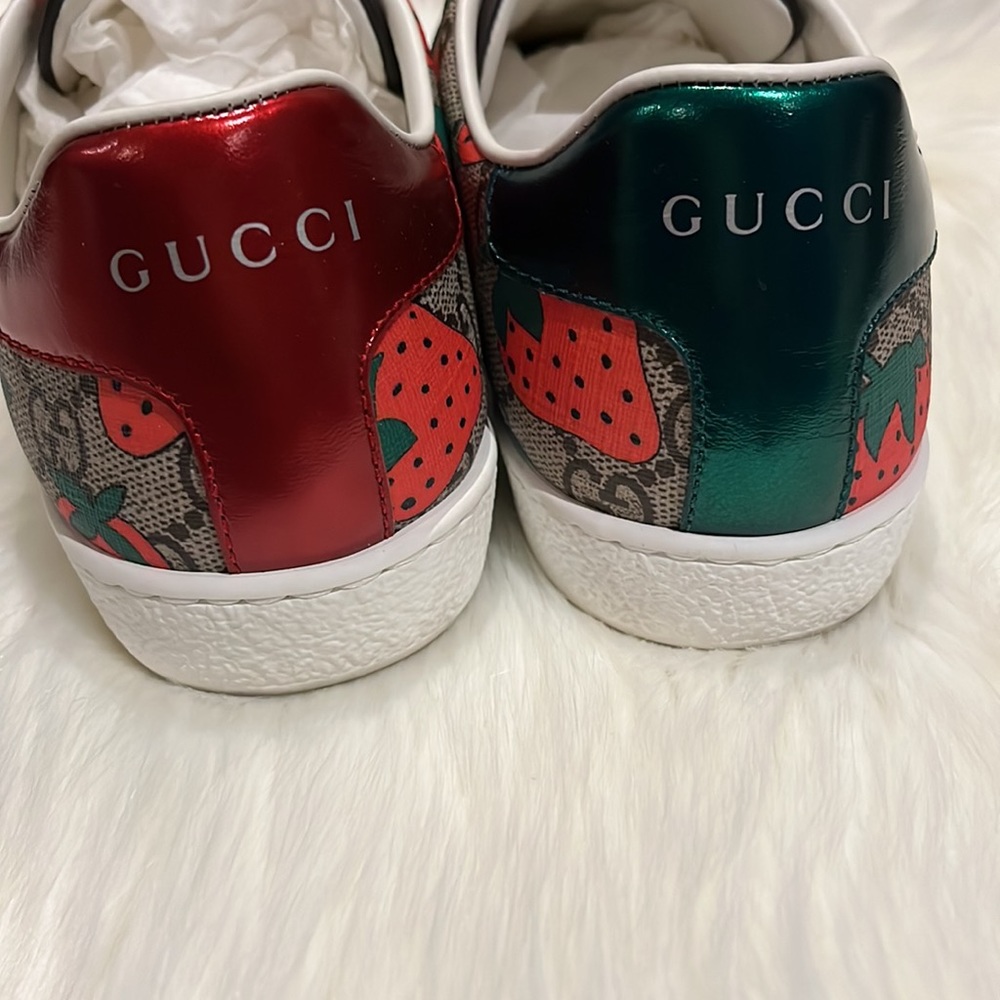Gucci Ace Strawberry Sneakers - Picture 8 of 16